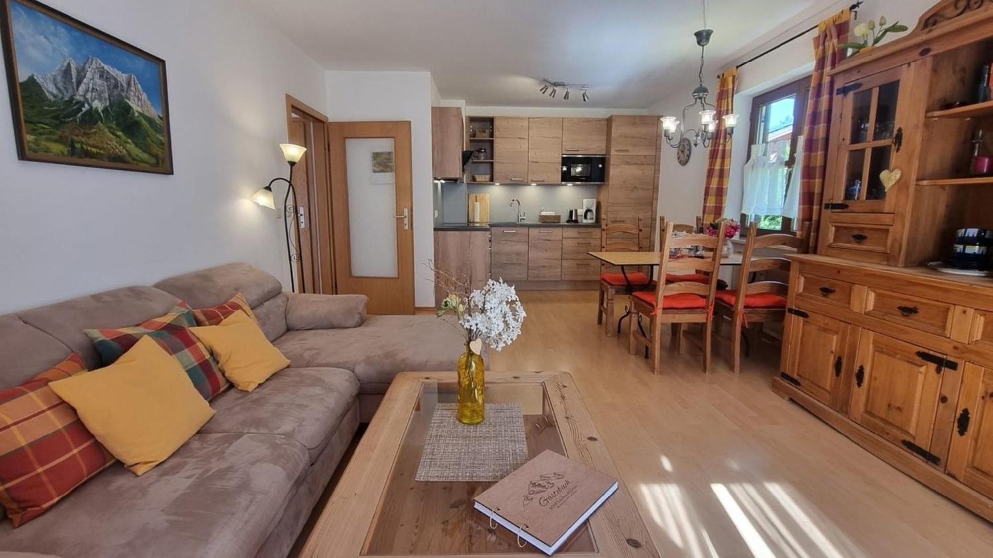 Alpenveilchen -212- Apartment Mittenwald Bagian luar foto